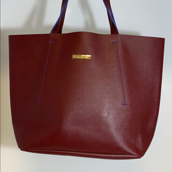 Oscar De La Renta Large Tote - Picture 2 of 8